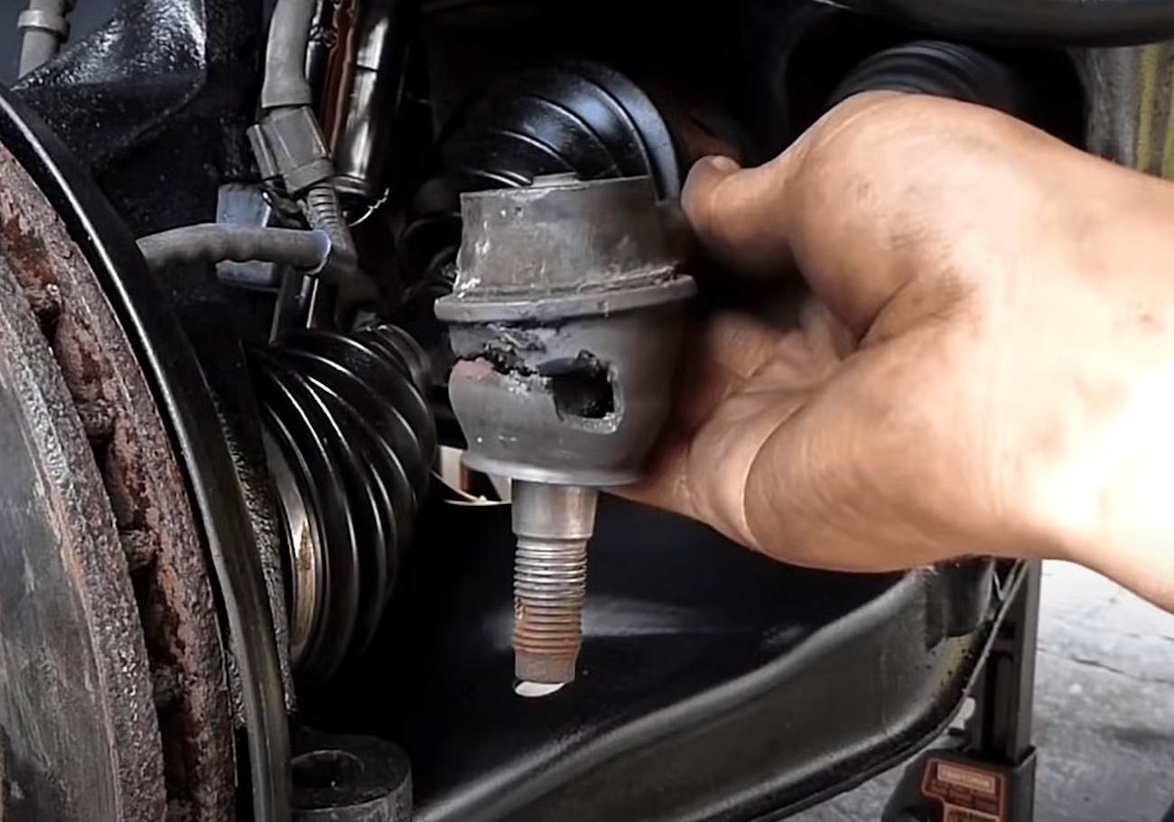 Rotule de suspension : guide complet pour comprendre, détecter et agir